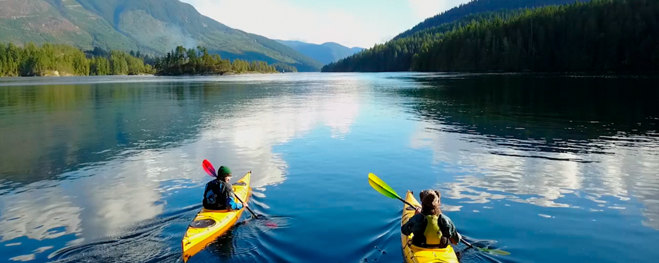 kayakers with werner paddles